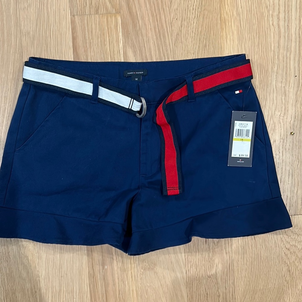 Tommy Hilfiger girls shorts - Size 14, belt included!